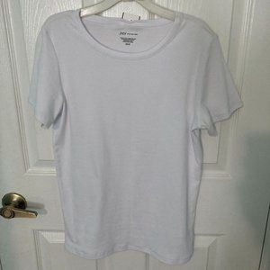 Women's Plain White T-shirt - Size Medium